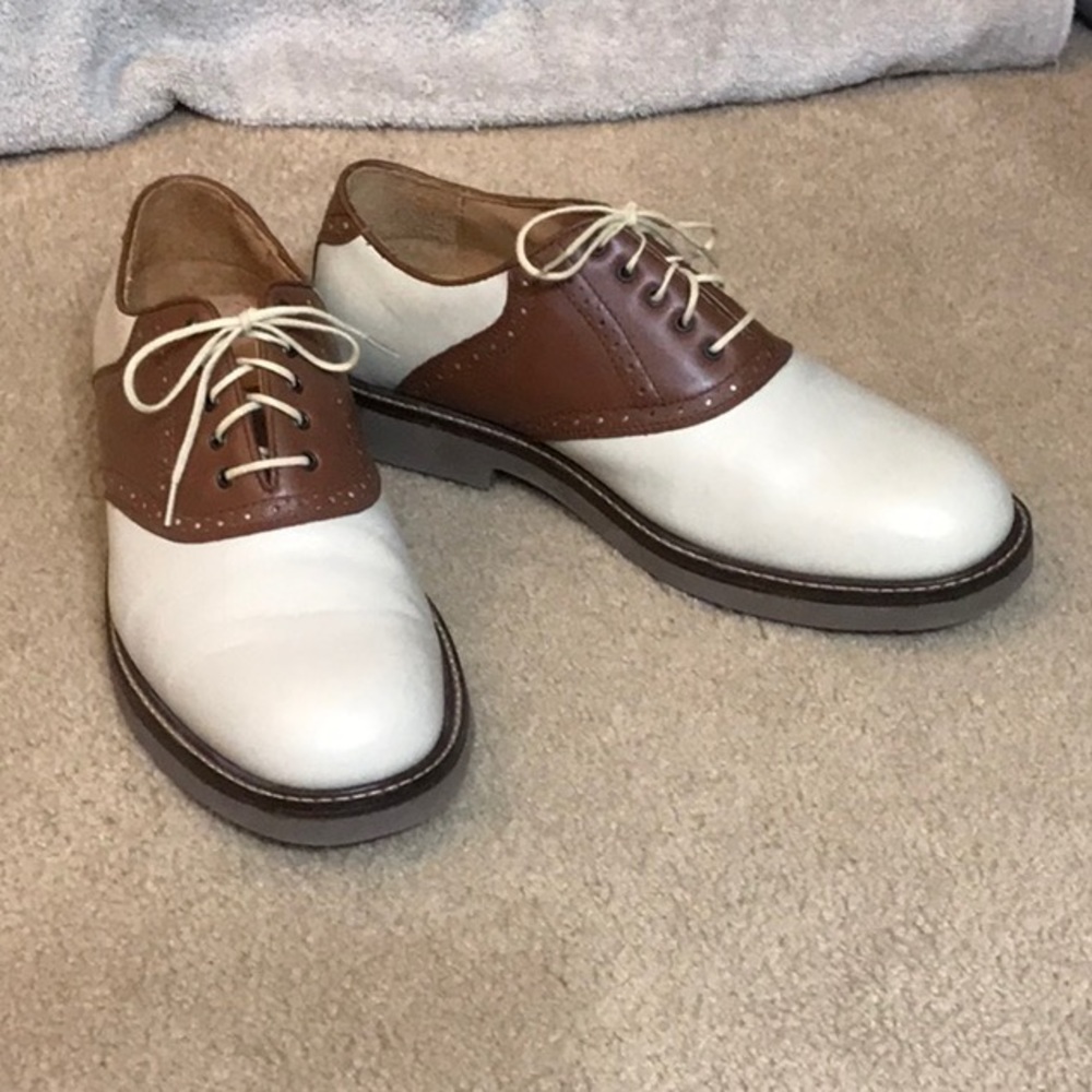 Cream and camel saddle oxfords, sz 10